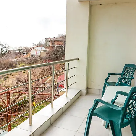 شقة дача فارنا